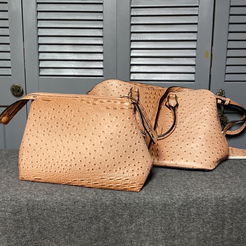 Le Miel Vegan Faux Pink Alligator Purse - Picture 5 of 13